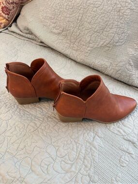 Maurice’s Women's Tan Leather-Look Ankle Booties - Stylish Everyday Comfort